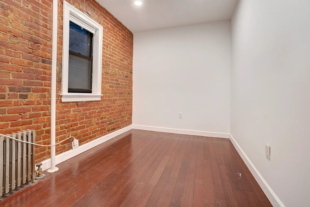 410 East 73rd Street - Photo 8