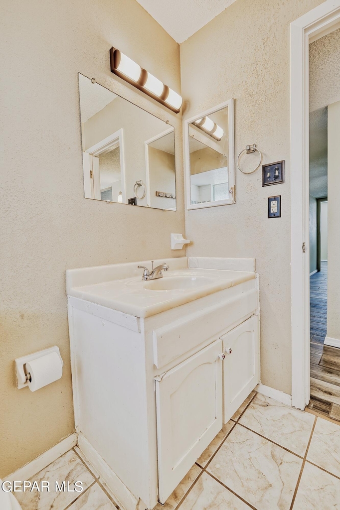 9981 Gschwind Avenue - Photo 25