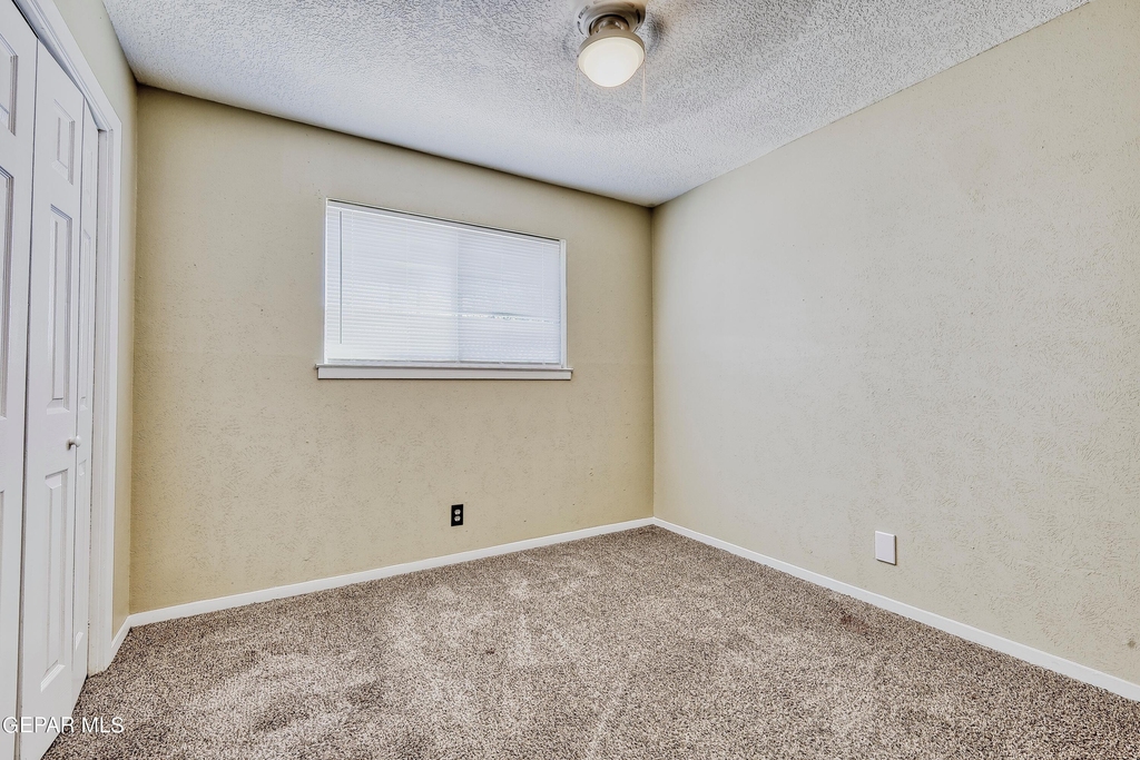 9981 Gschwind Avenue - Photo 19