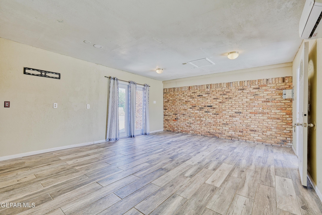 9981 Gschwind Avenue - Photo 37