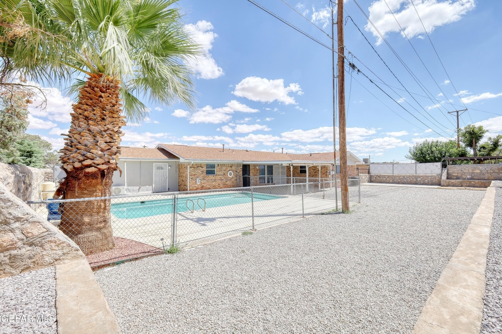 9981 Gschwind Avenue - Photo 32