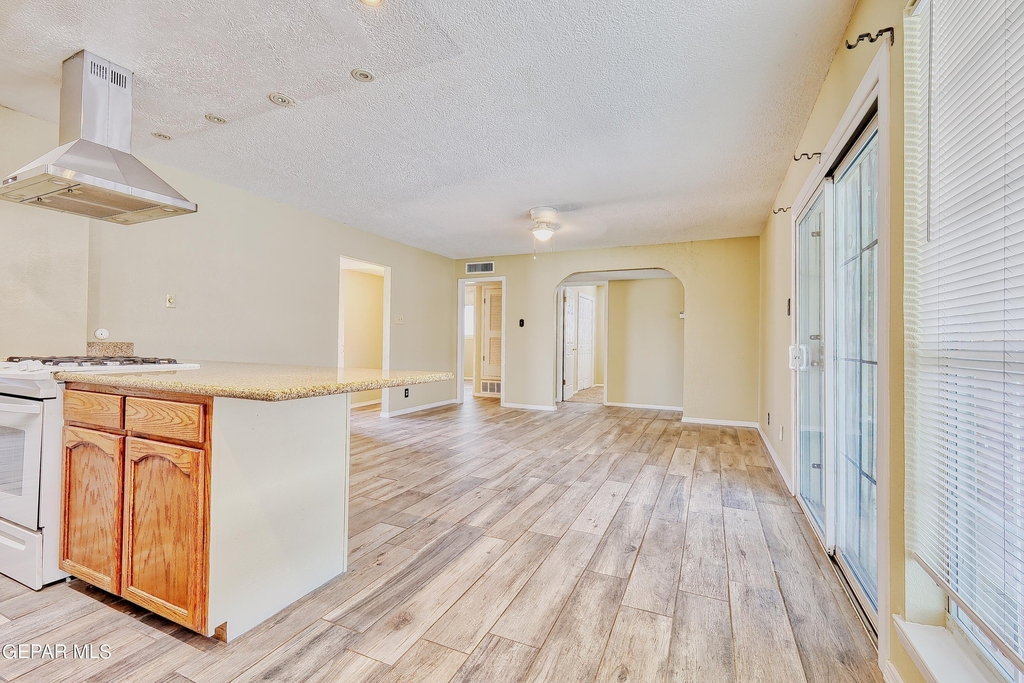 9981 Gschwind Avenue - Photo 7