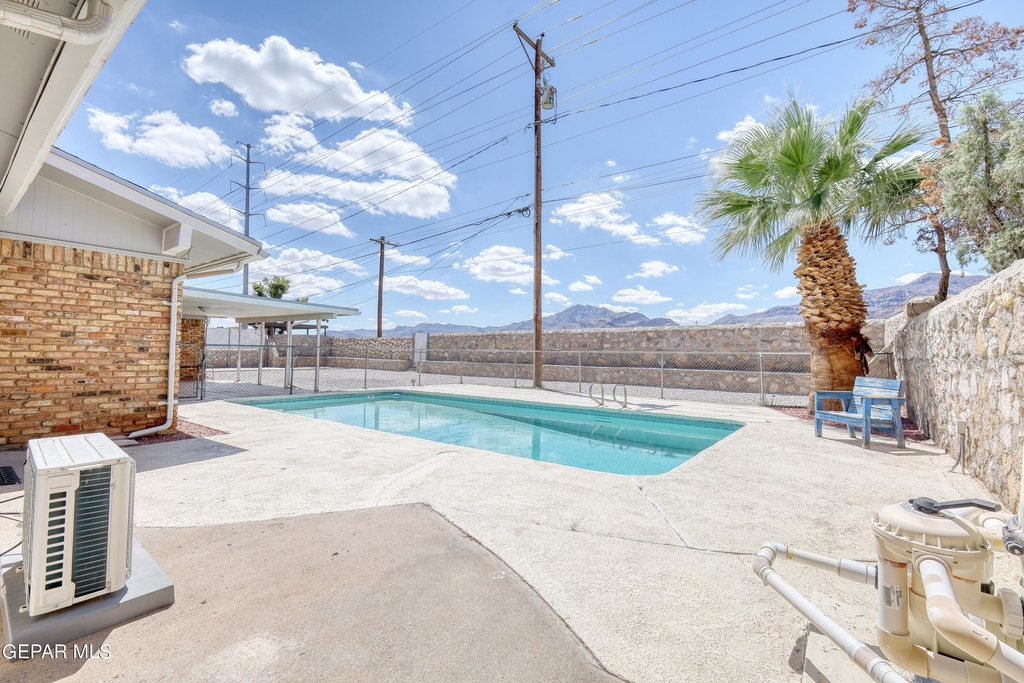 9981 Gschwind Avenue - Photo 36