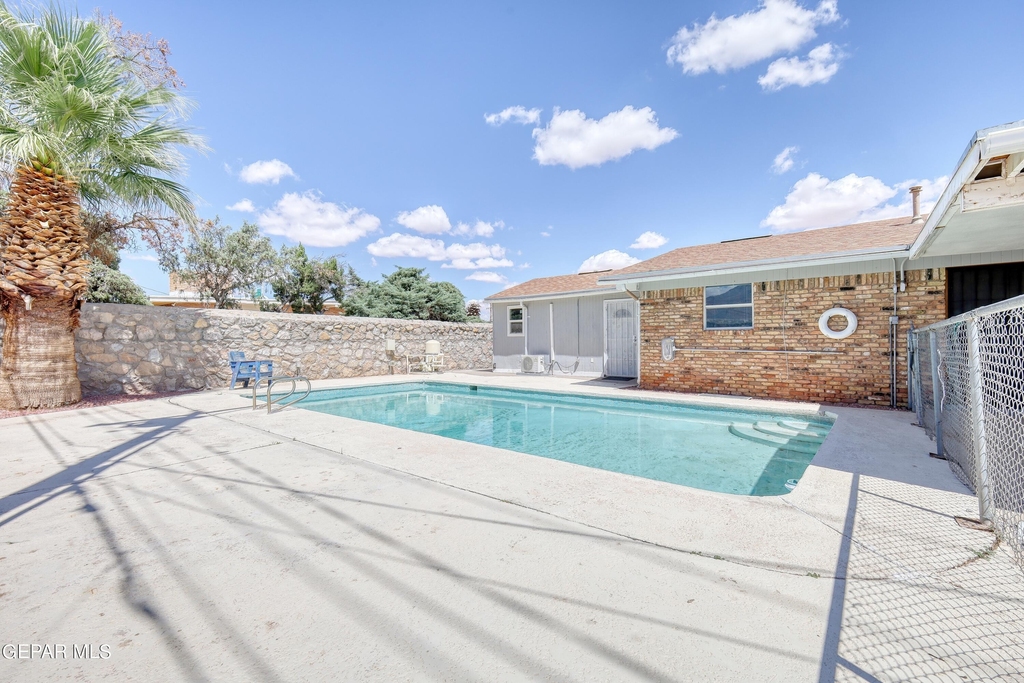 9981 Gschwind Avenue - Photo 34