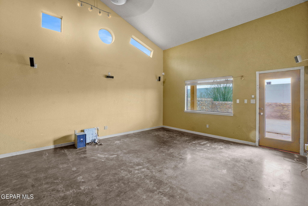 1230 Olga Mapula Drive - Photo 5