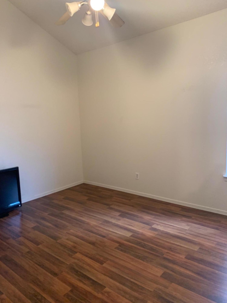 228 Ferinand Court - Photo 17