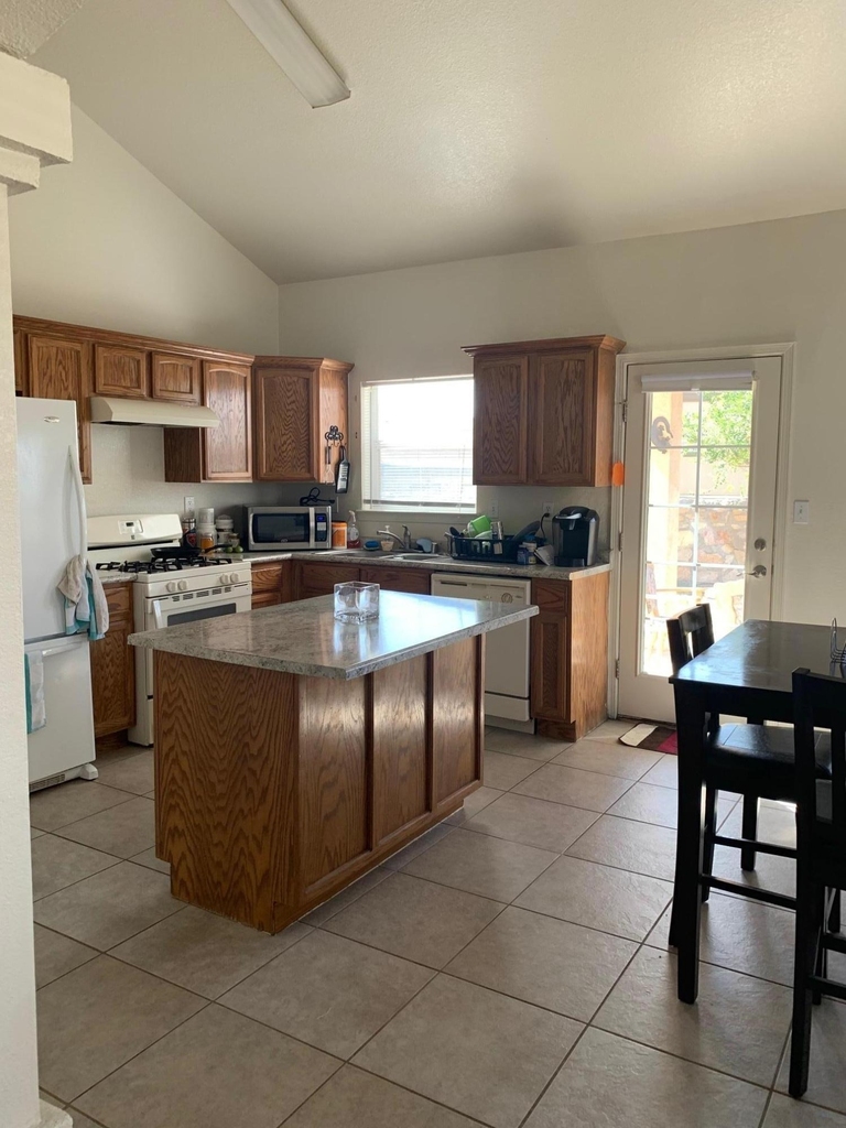 228 Ferinand Court - Photo 8
