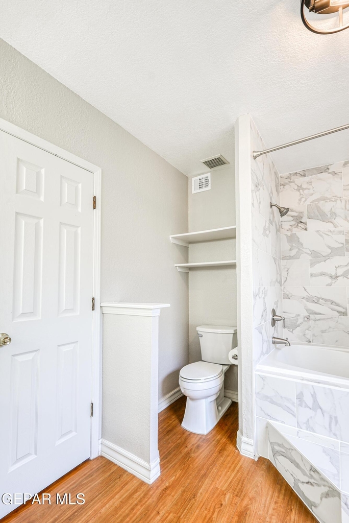 5672 Costa Blanca Place - Photo 14