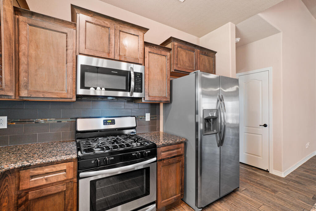 852 Lemington Street - Photo 7