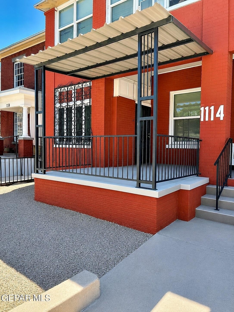 1114 E Rio Grande Avenue - Photo 2