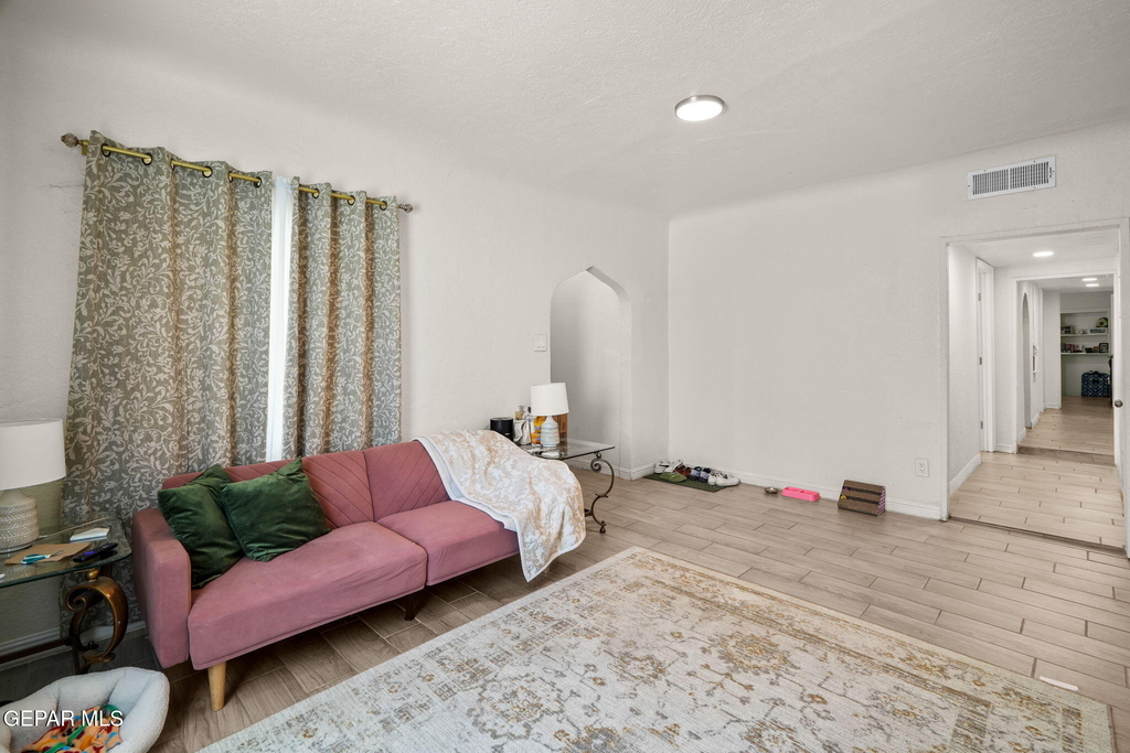 2805 Grant Avenue - Photo 5