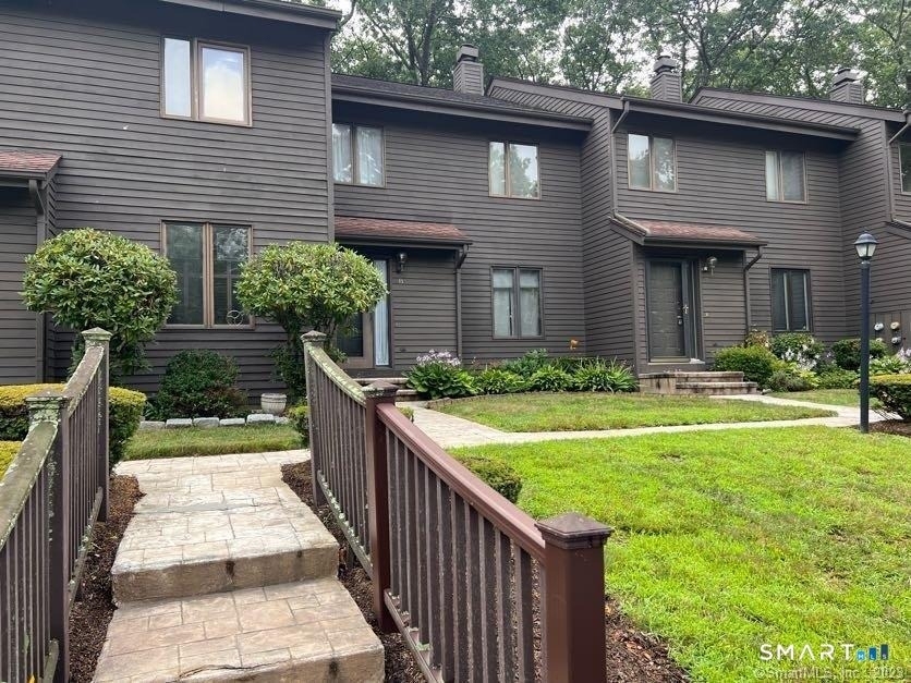 223 Flanders Road - Photo 0