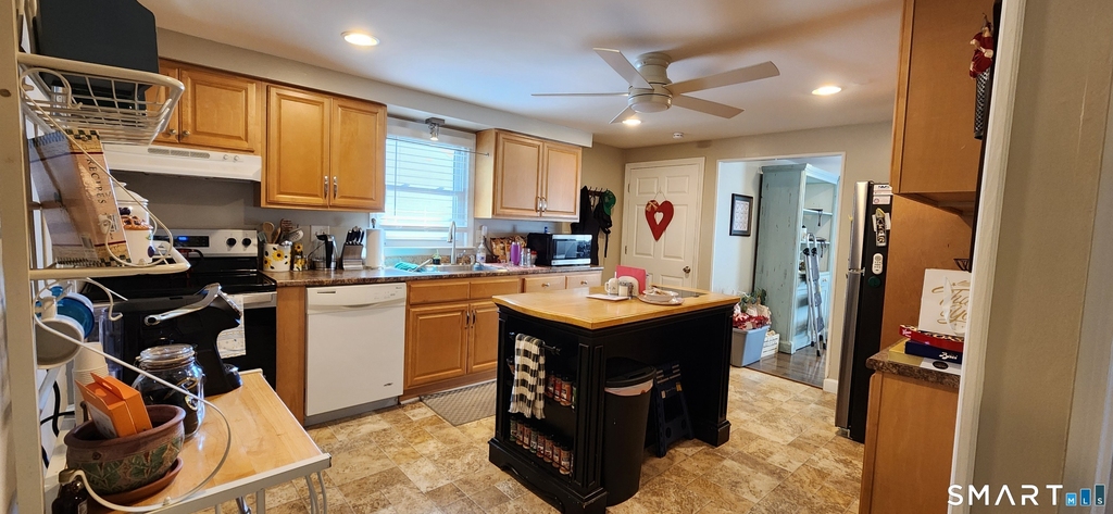 260 Connecticut Avenue - Photo 8