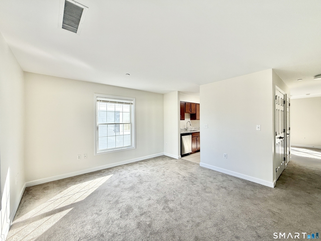 41 Fairfield Avenue - Photo 7