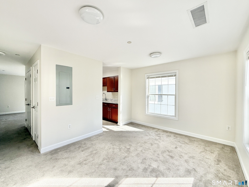 41 Fairfield Avenue - Photo 3
