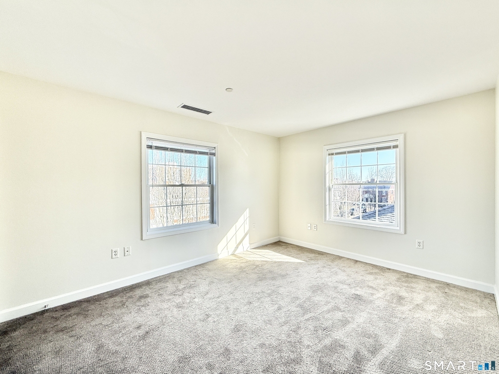 41 Fairfield Avenue - Photo 12
