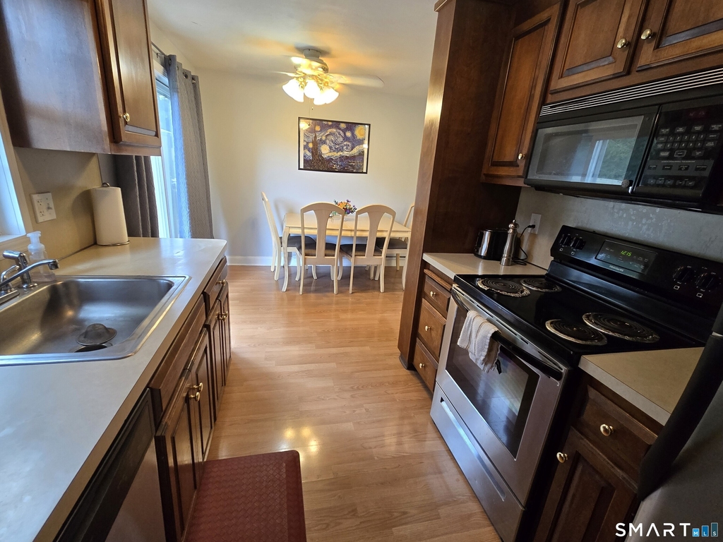 400 Main Street - Photo 8