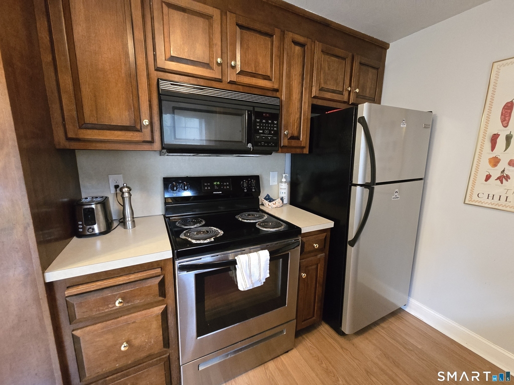 400 Main Street - Photo 6