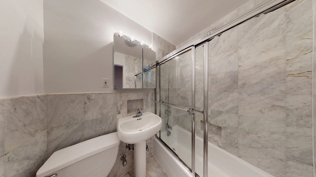440 East 78th Street #2D - Photo 6
