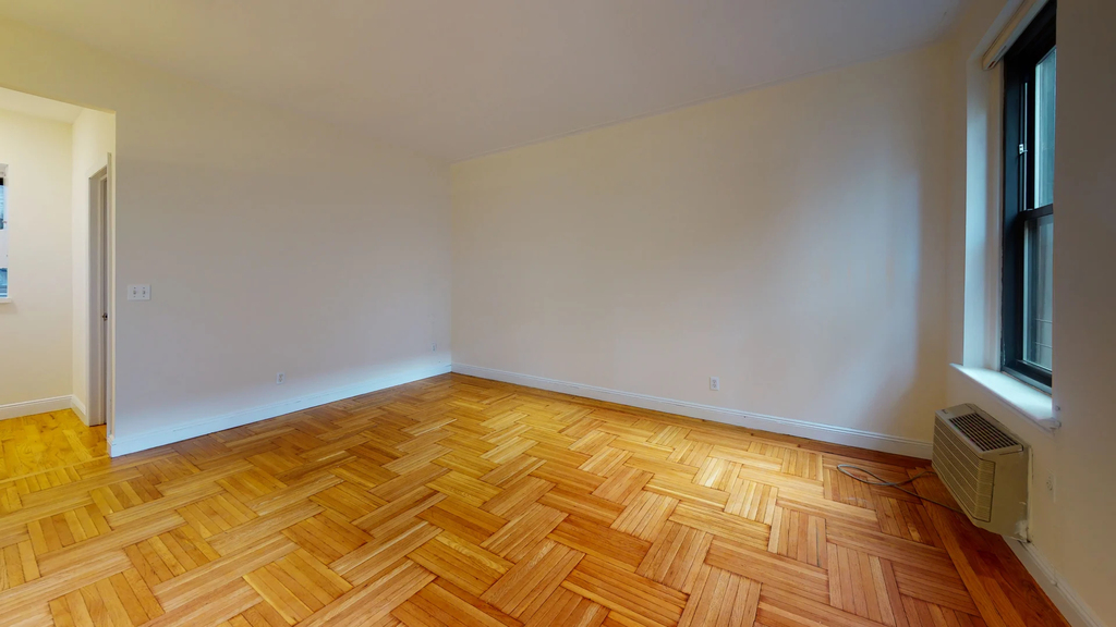 440 East 78th Street #2D - Photo 1