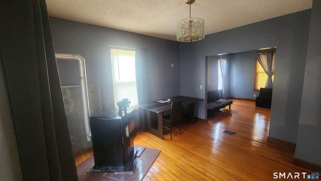 139 South Street - Photo 3