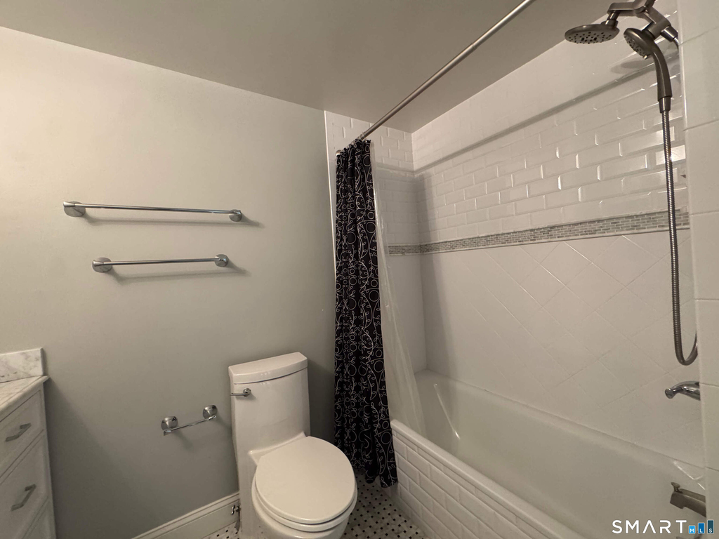 566 Newfield Avenue - Photo 12
