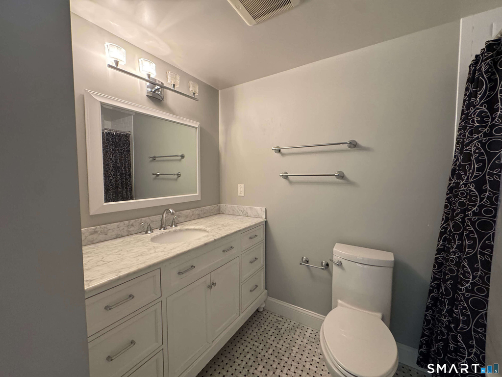 566 Newfield Avenue - Photo 11