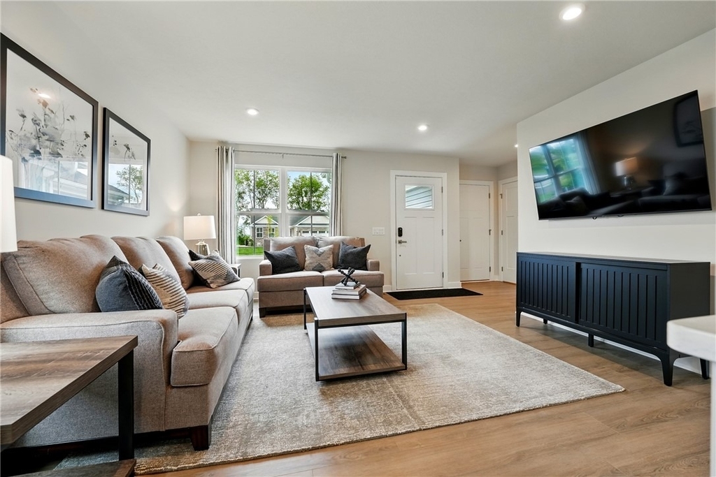 102 Bristlecone Court - Photo 3
