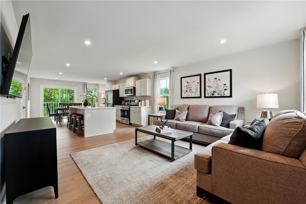 102 Bristlecone Court - Photo 4