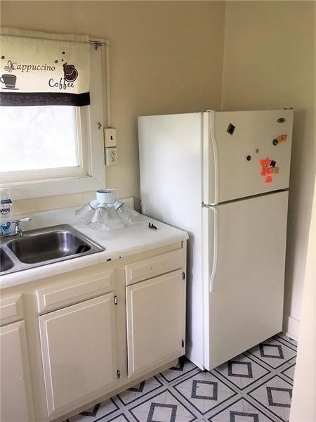 1040 Allison Avenue - Photo 1
