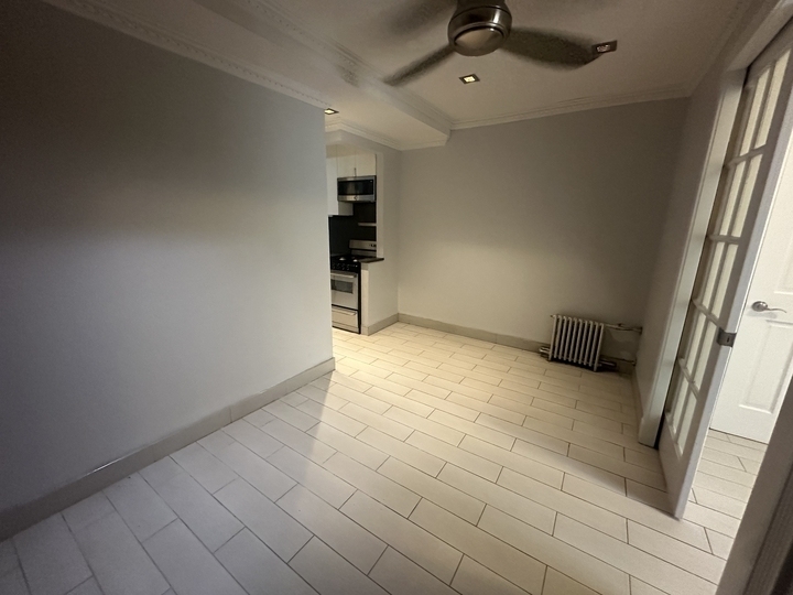 221 East 11th Street - Photo 1