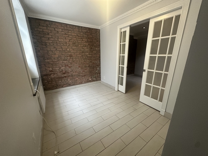 221 East 11th Street - Photo 2