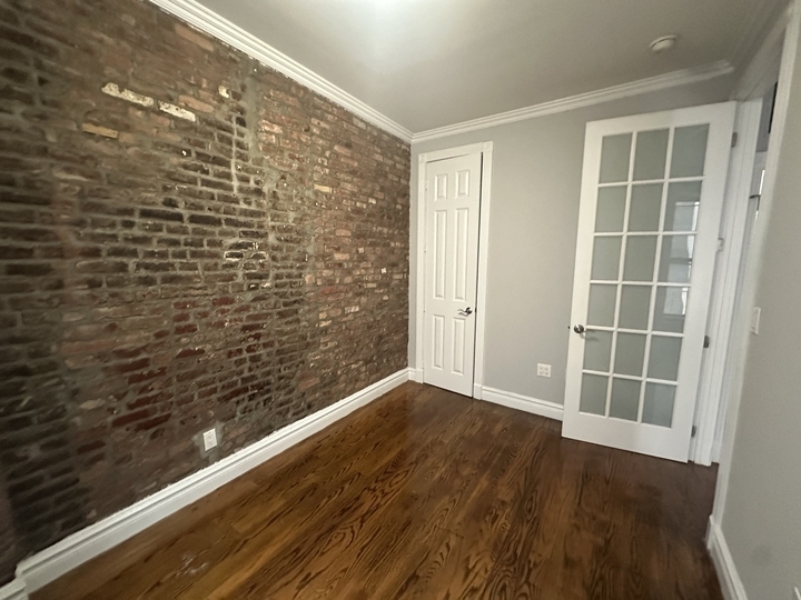 202 East 13th Street - Photo 3