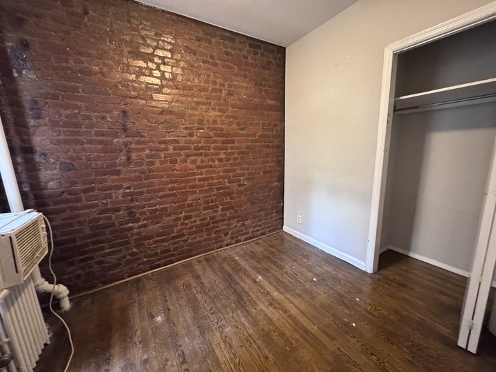 410 East 13th Street - Photo 3