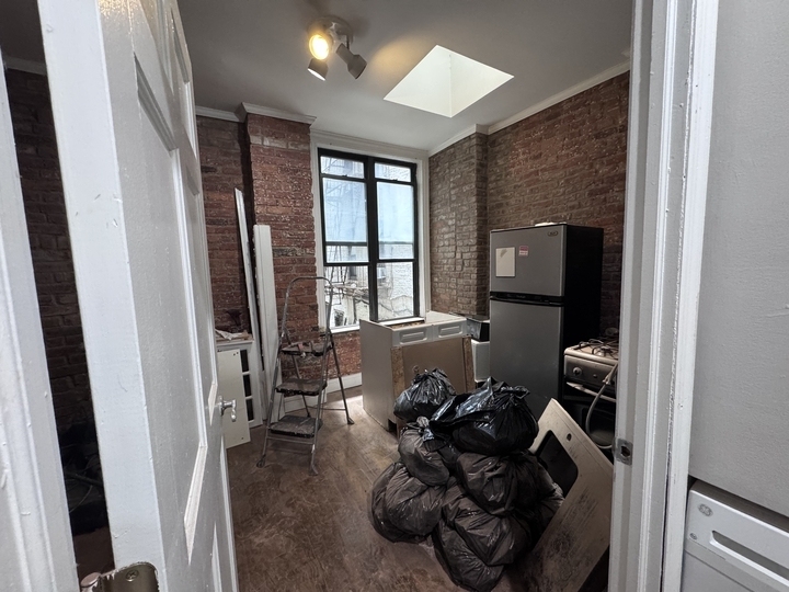 416 East 13th Street - Photo 3