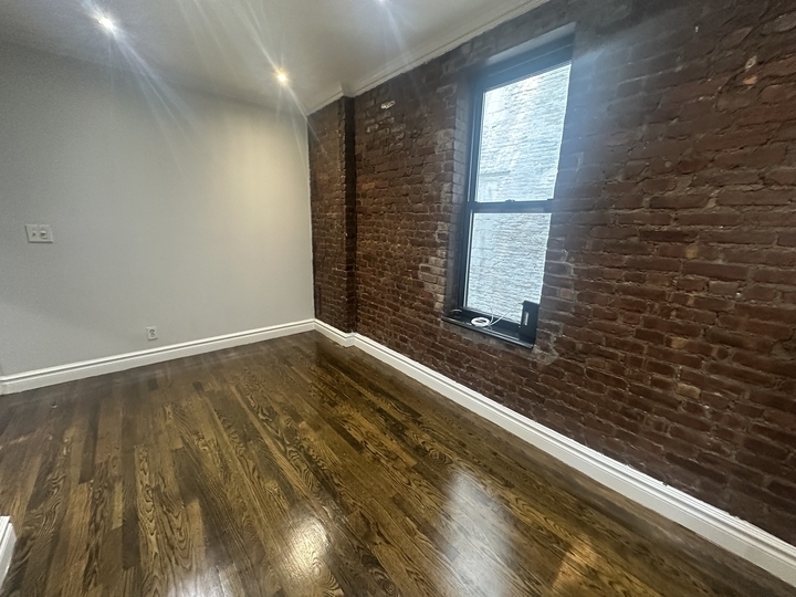 416 East 13th Street - Photo 2