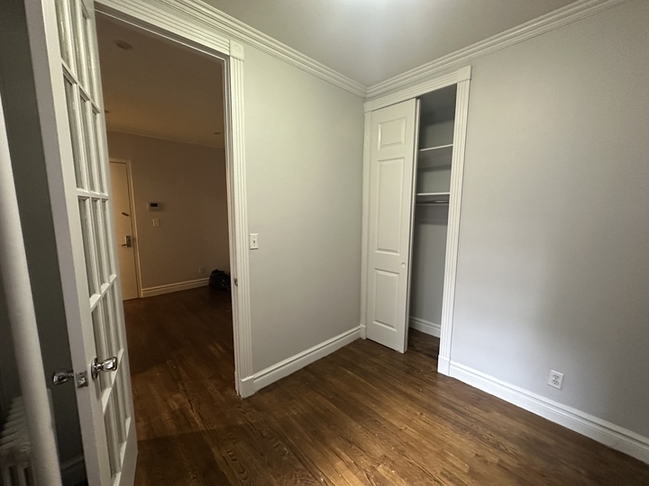 416 East 13th Street - Photo 3