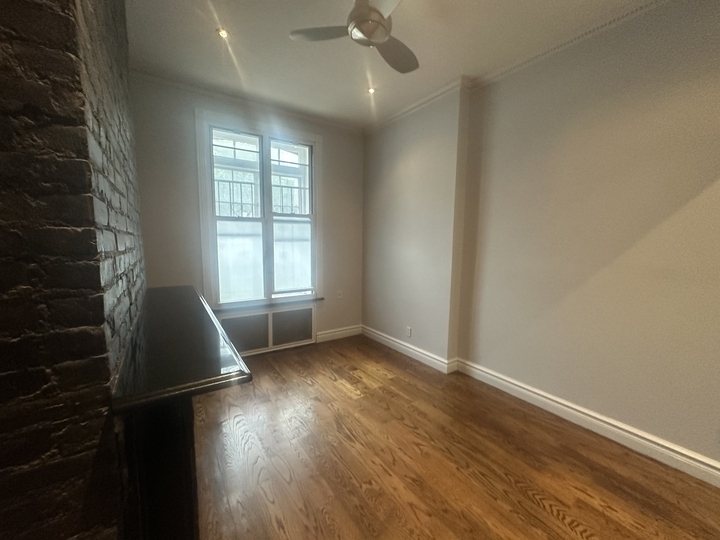 53 Leroy Street - Photo 5
