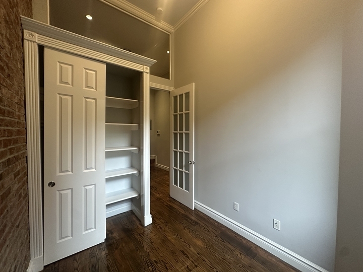234 West 14th Street - Photo 5