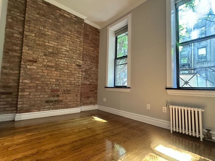 246 Mott Street - Photo 1