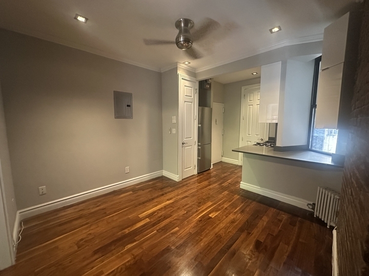 246 Mott Street - Photo 2