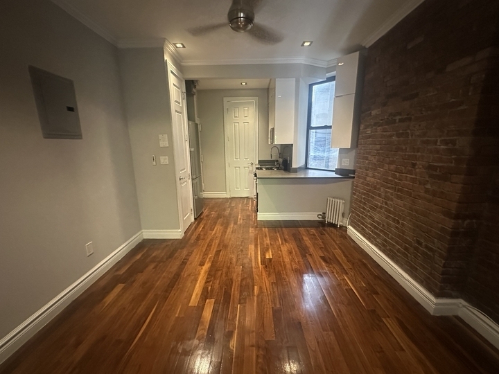 246 Mott Street - Photo 6