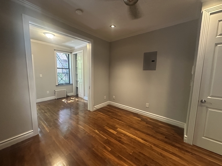 246 Mott Street - Photo 4