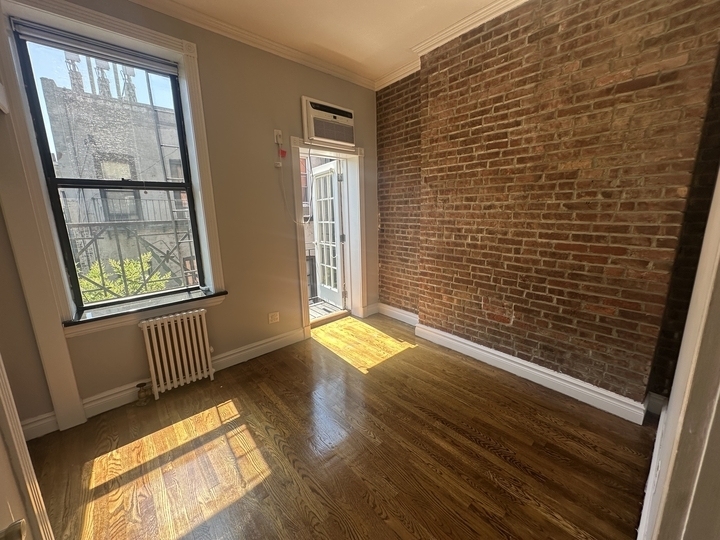246 Mott Street - Photo 6