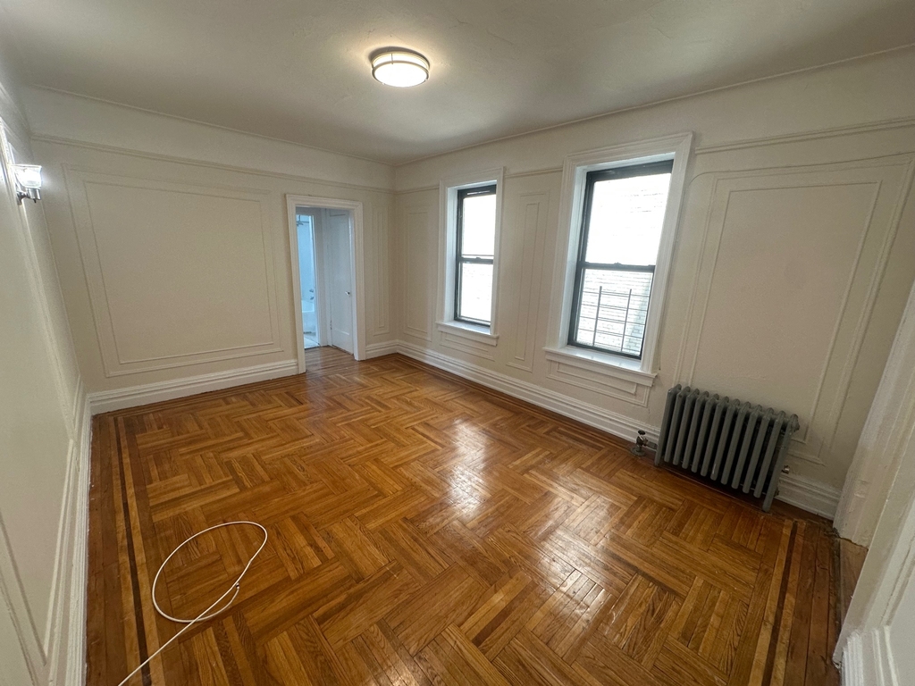 1845 Hobart Avenue - Photo 0
