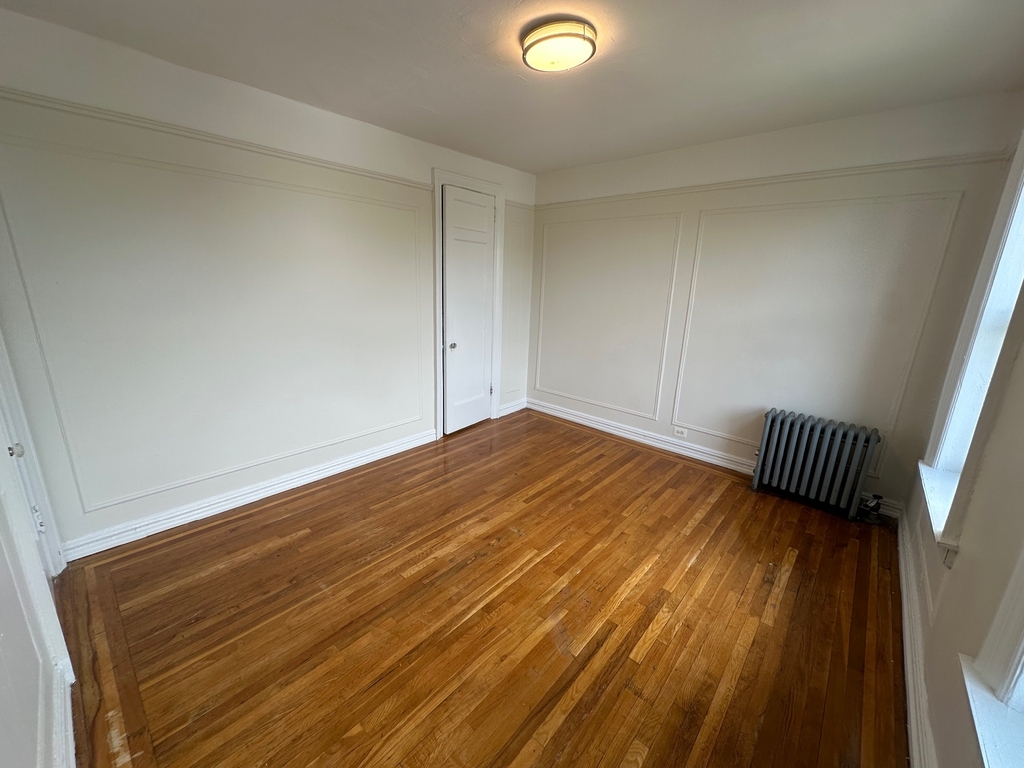 1845 Hobart Avenue - Photo 13