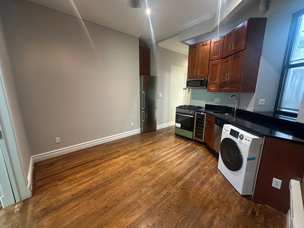 NO FEE 1BR in NoLita - Photo 2
