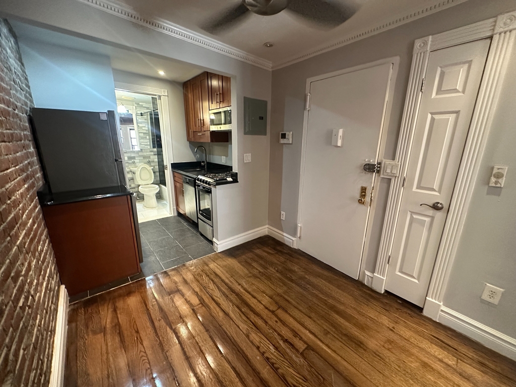 250 Mott Street - Photo 1