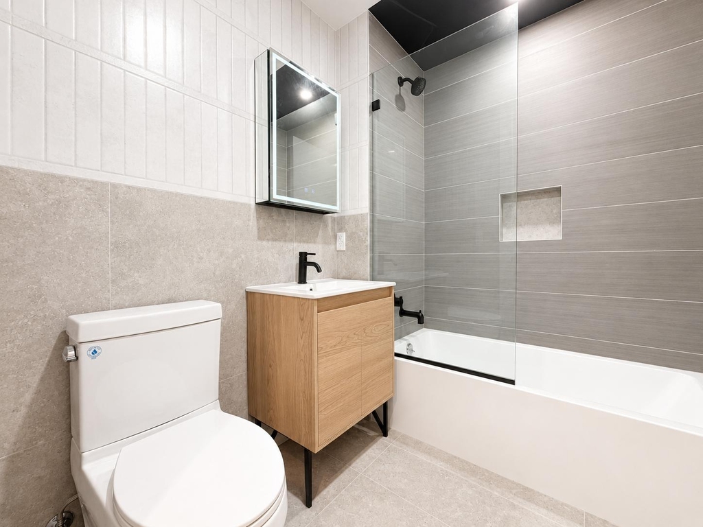 205 Cabrini Boulevard - Photo 10