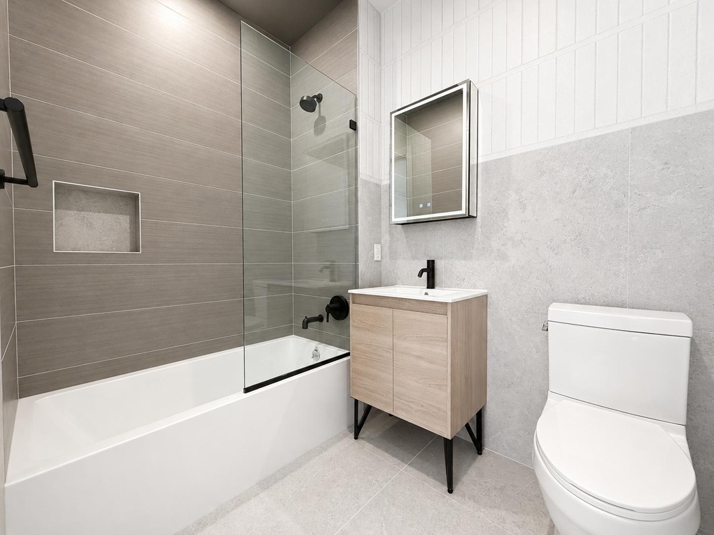 205 Cabrini Boulevard - Photo 10